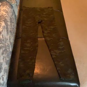 Spanx Camo Leggings - Large